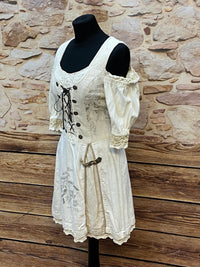 Landhauskleid mit charmanten Details und kleinem Makel Gr.38