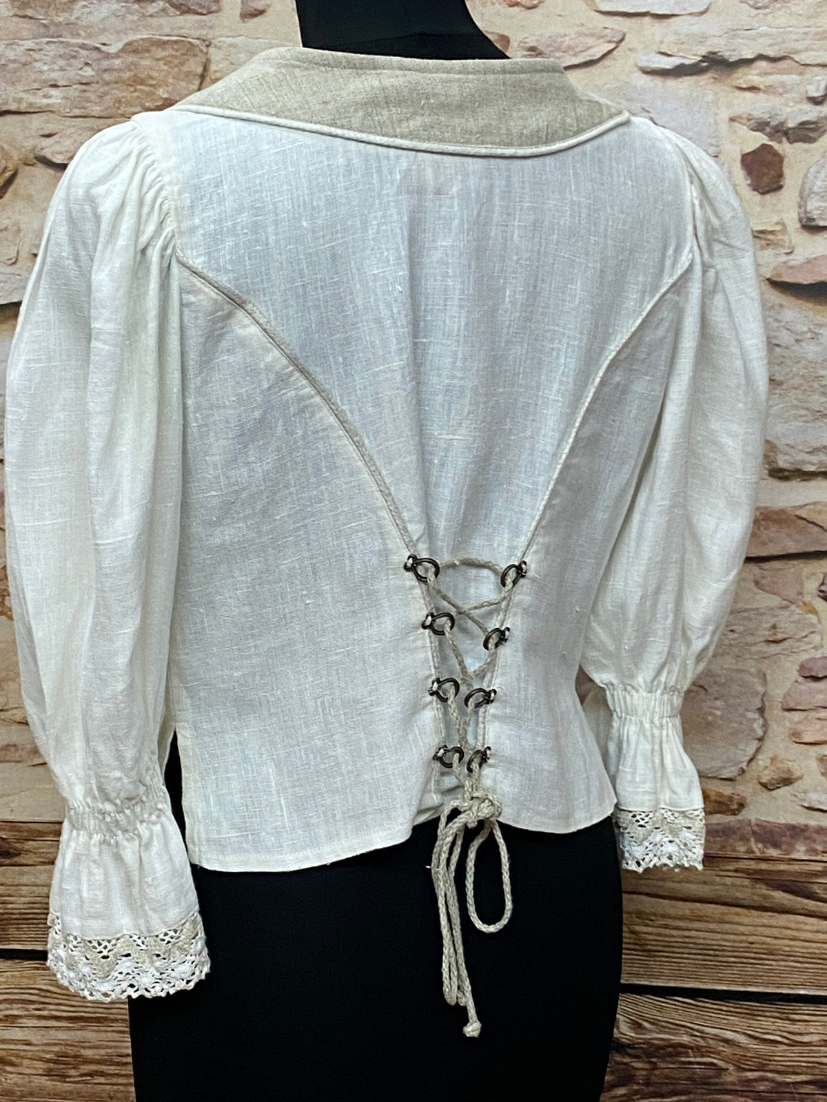 Corsage haut traditionnel de Landhaus Secondhand taille 38 vintage 