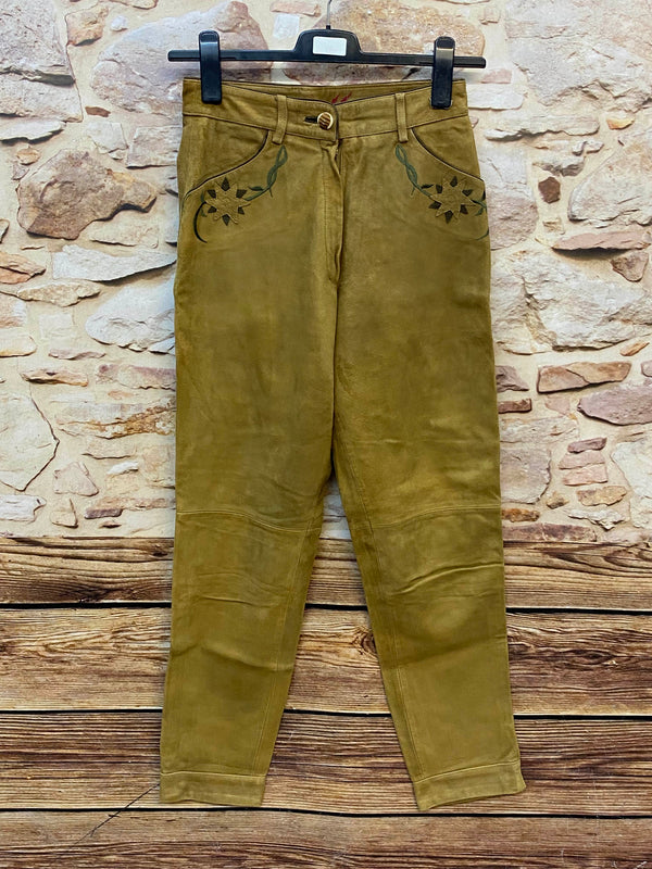 „Lange Damen Lederhose Gr. 36 von Marianne Seyfer aus echtem Leder mit floraler Edelweiß Stickerei“
