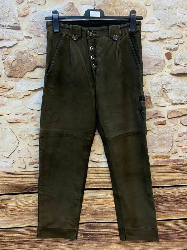 „Lange grüne Damen Lederhose Gr. 46 von Canda aus echtem Leder mit dekorativen Metallknöpfen“