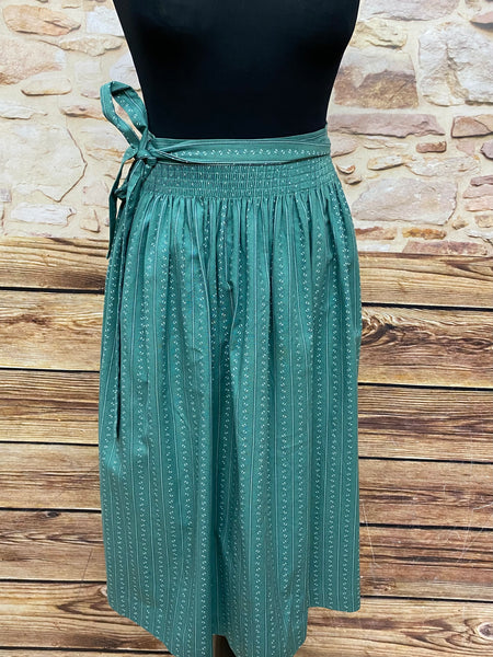 Mittellange Vintage Dirndl-Schürze für Trachtenkleid in grün gemustert 74 cm
