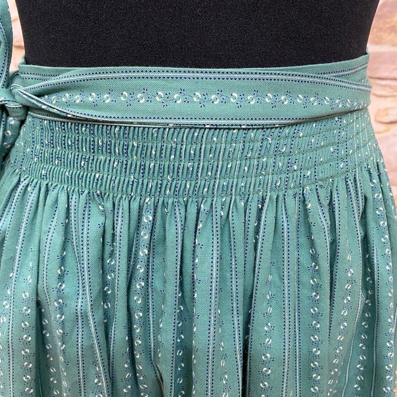 Vintage Dirndl-Schürze für Trachtenkleid in grün gemustert 74 cm