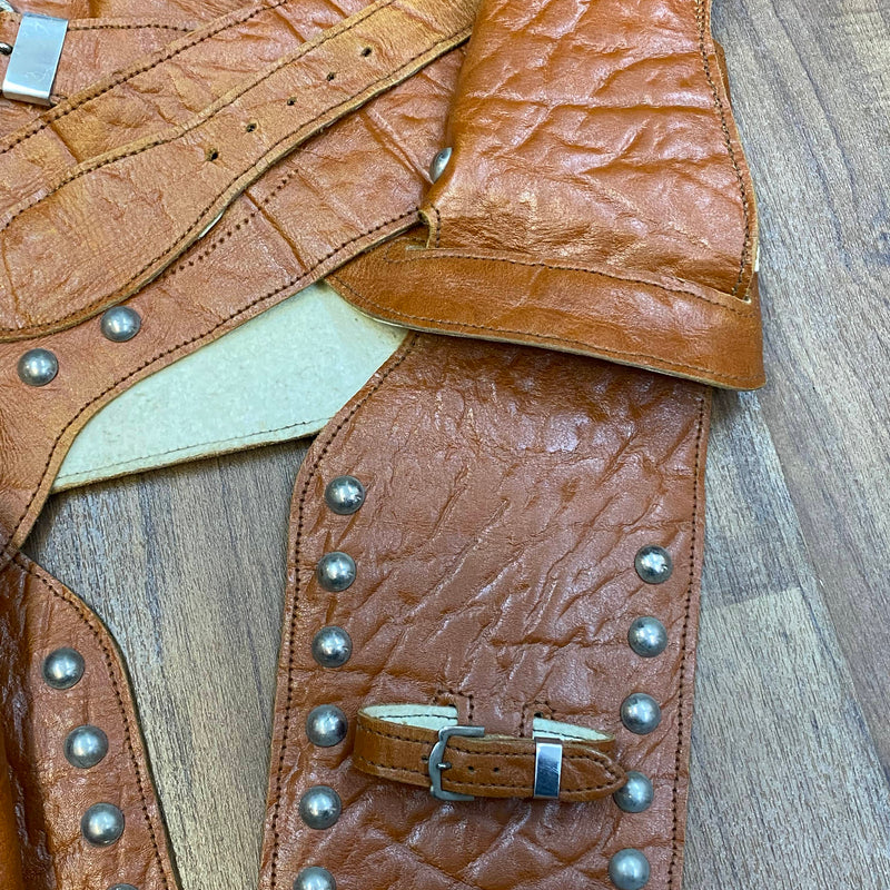 Vintage Leder-Gürtelholster mit Nieten – 70er Jahre Western Biker Style, Ansicht 2