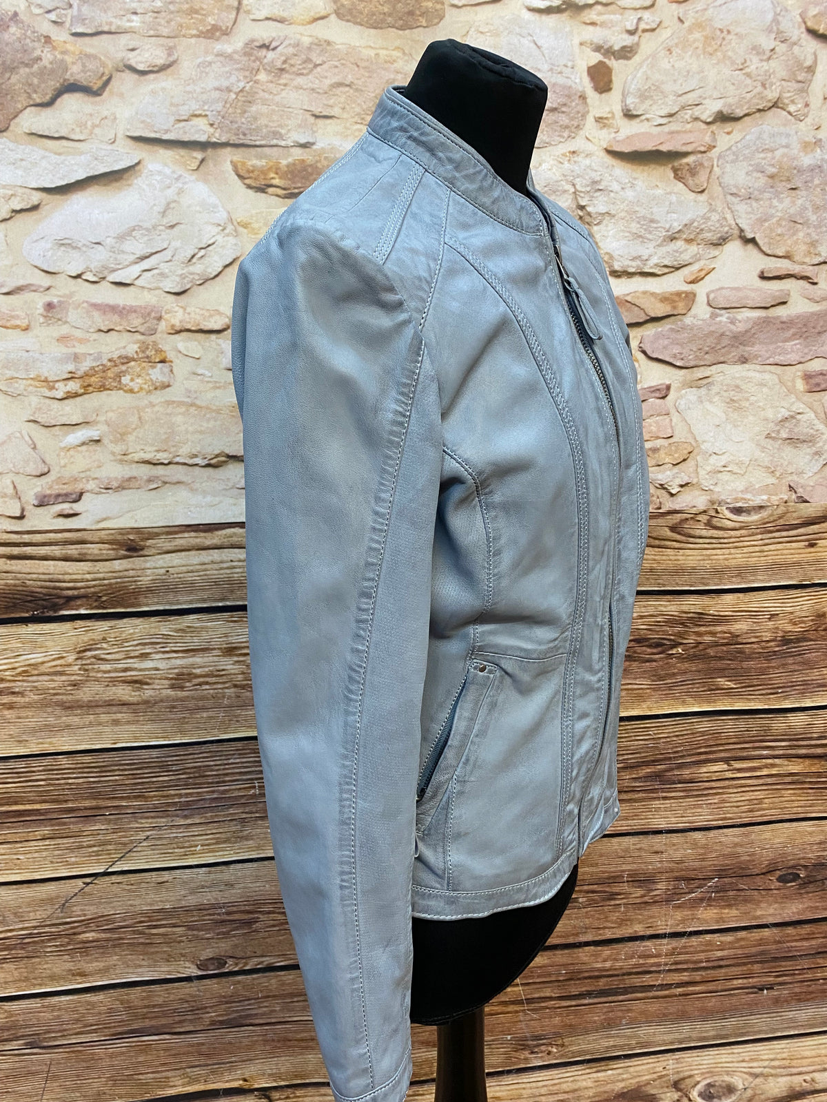 Blouson cuir gris marque Mustang, cuir d'agneau taille S cuir véritable femme 