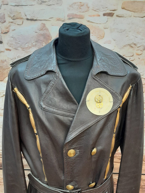 Handveredelter Steampunk Ledermantel in braun, Unikat, Gr.52