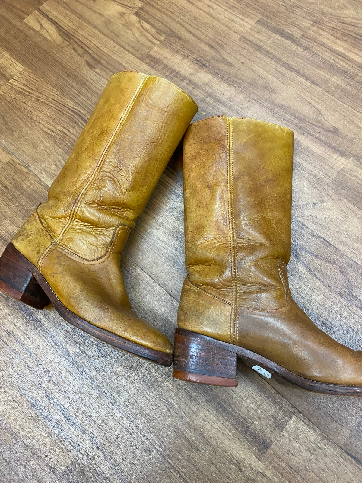 Bottes en cuir vintage en marron taille 43