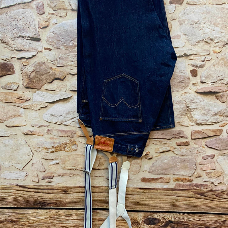 „Levi’s 501 Herren Jeans blau mit Hosenträgern Rockabilly 50er Stil Rückansicht“