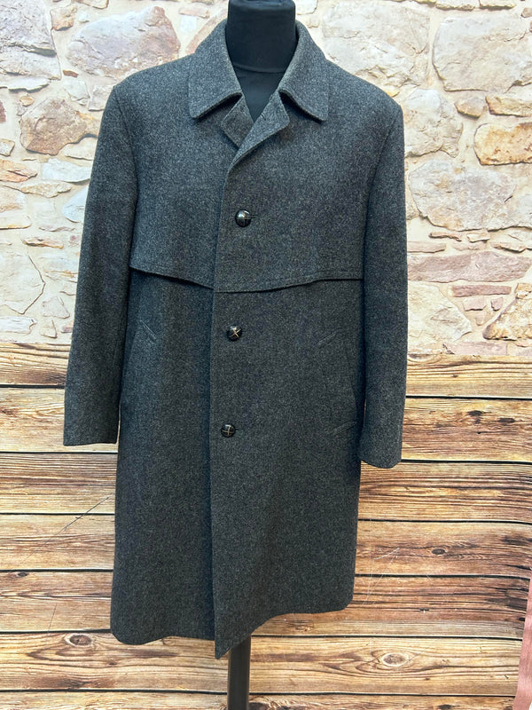 Vintage-Lodenmantel Größe 26 - Ein Hauch von Peaky Blinders