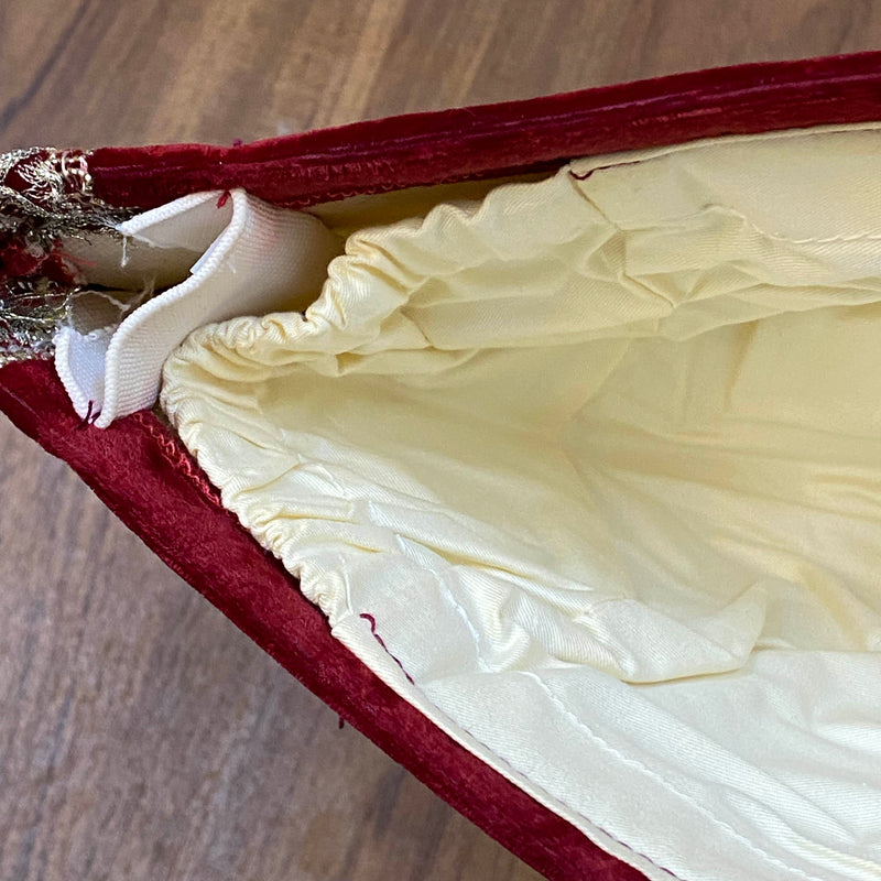 Handgefertigte Bischofsmitra Bordeaux – Theaterqualität – Unikat