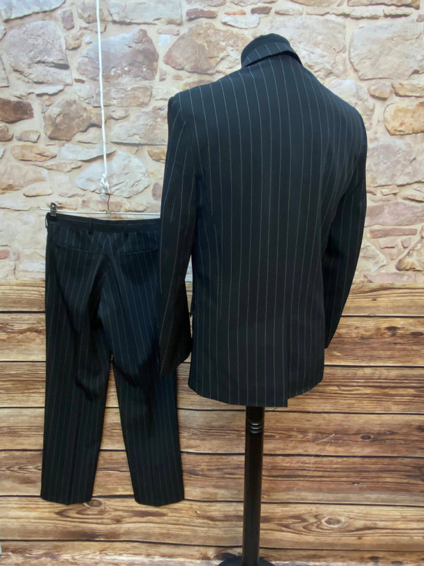 Schwarzer Herren Nadelstreifenanzug von Clockhouse C&A in Größe 42 mit Sakko und Hose. Ansicht 2