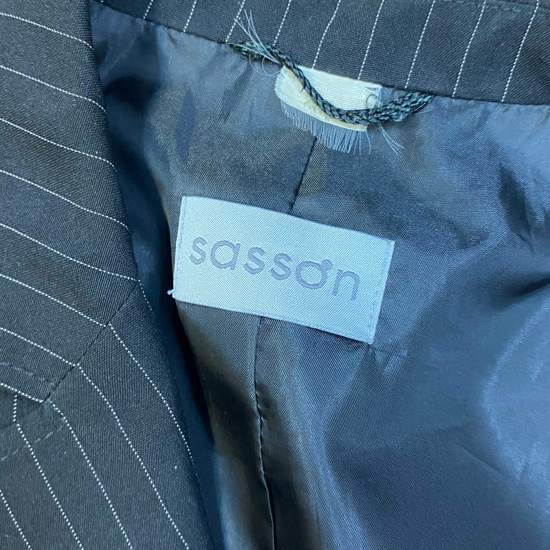Damen Nadelstreifenanzug Größe 46 im Vintage inspirierten Stil