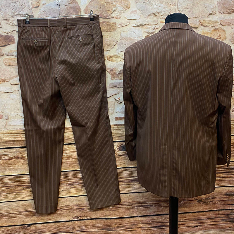 Brauner Benvenuto Nadelstreifenanzug Herren Gr. 50 mit Sakko und Hose, Rückansicht