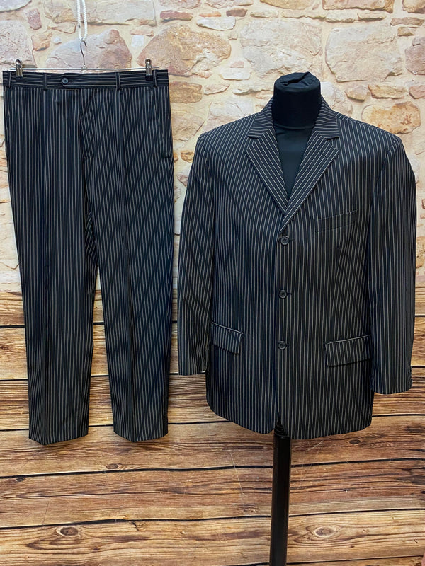 Nadelstreifenanzug Herren Gr. 50 schwarz mit Sakko und Hose im 20er Jahre Stil