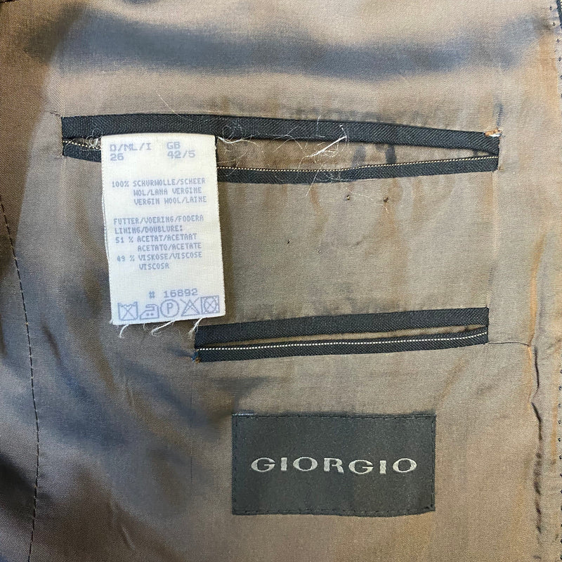 Innenansicht Giorgio Nadelstreifen Sakko mit Materialetikett und Futter