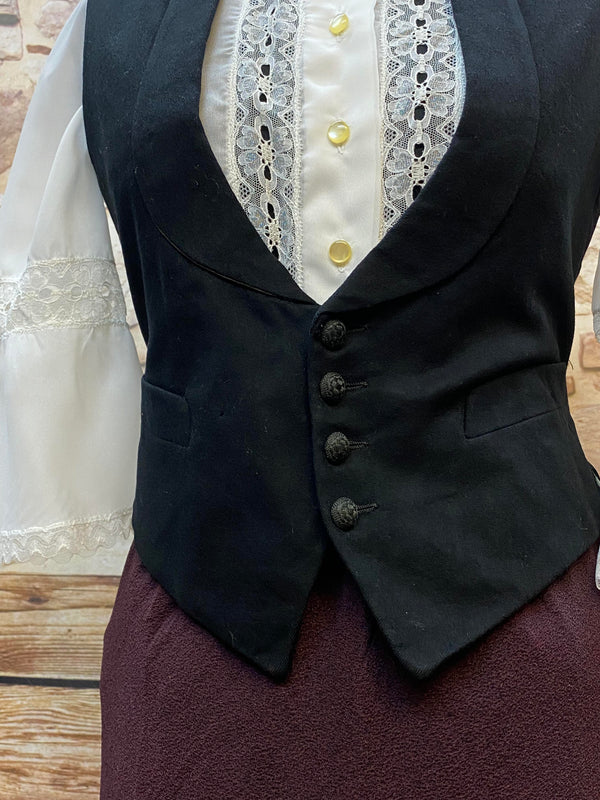 Damen-Outfit im 50er Jahre Vintage-Stil Gr.38
