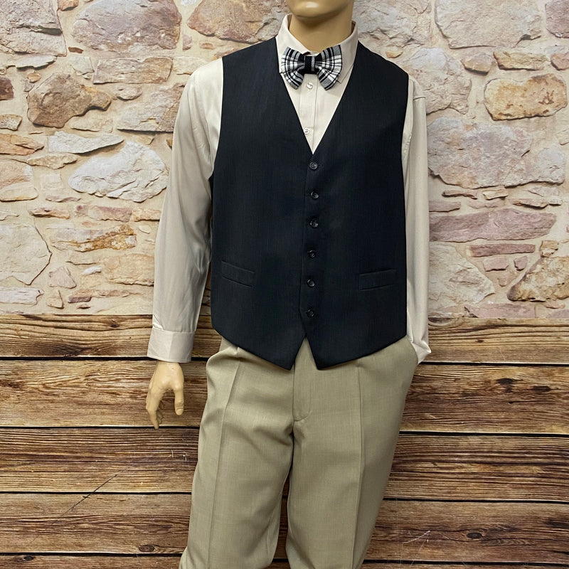 Herren Kostüm 20er Jahre Stil mit Knickerbocker, Sakko, Weste, Hemd, Fliege, Schiebermütze,  in beige Größe 56