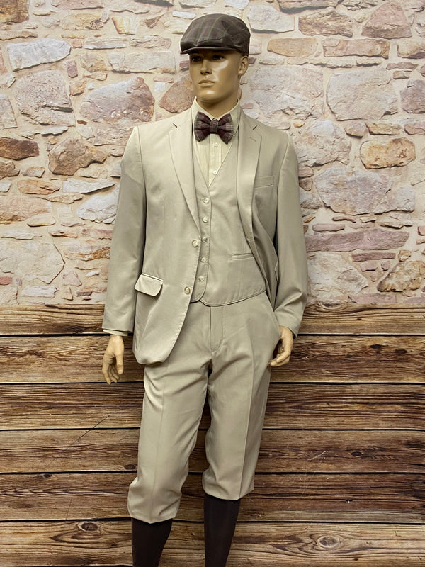 Peaky Blinders 7teilig Outfit 20er Jahre Stil mit Knickerbocker, Sakko, Weste, Hemd, Fliege, Kniestrümpfe und Schiebermütze Gr.50 für Herren in beige