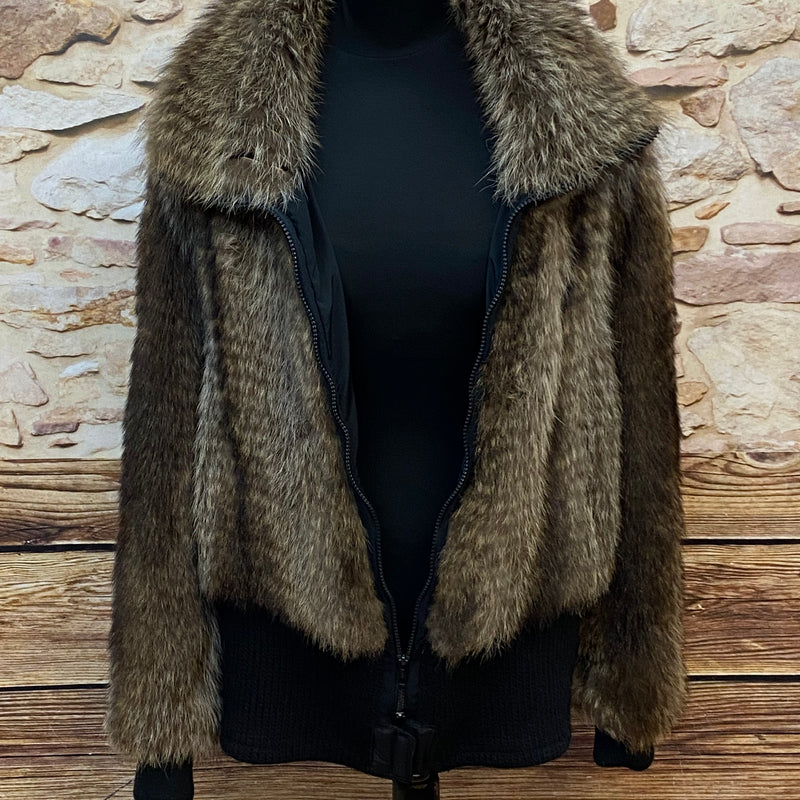 Upcycelte Pelzjacke Waschbär– Exklusives Unikat Gr.M