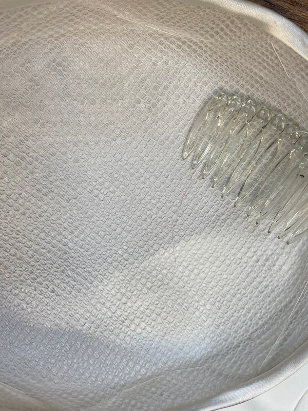 50er-Jahre-Stil Kostüm – Vintage Pencil-Kleid Gr.38 mit Hut und Handschuhen