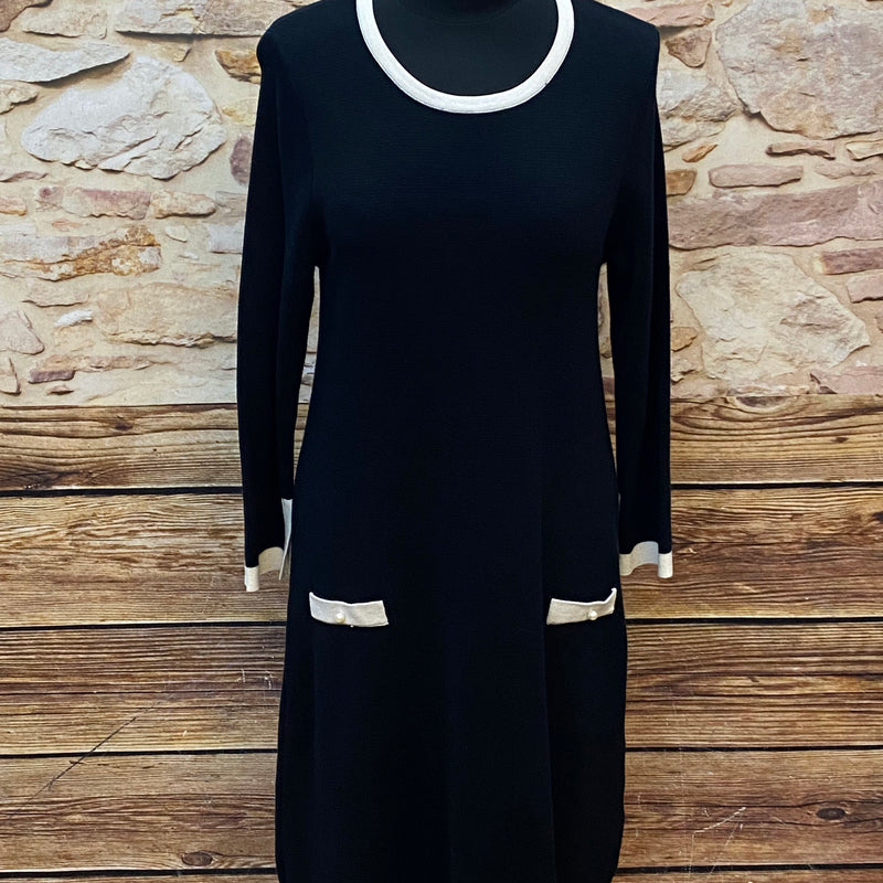 Elegantes Strickkleid in Dunkelblau – Größe M