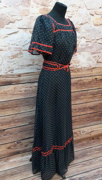 Robe vintage à pois avec accents rouges taille 36 