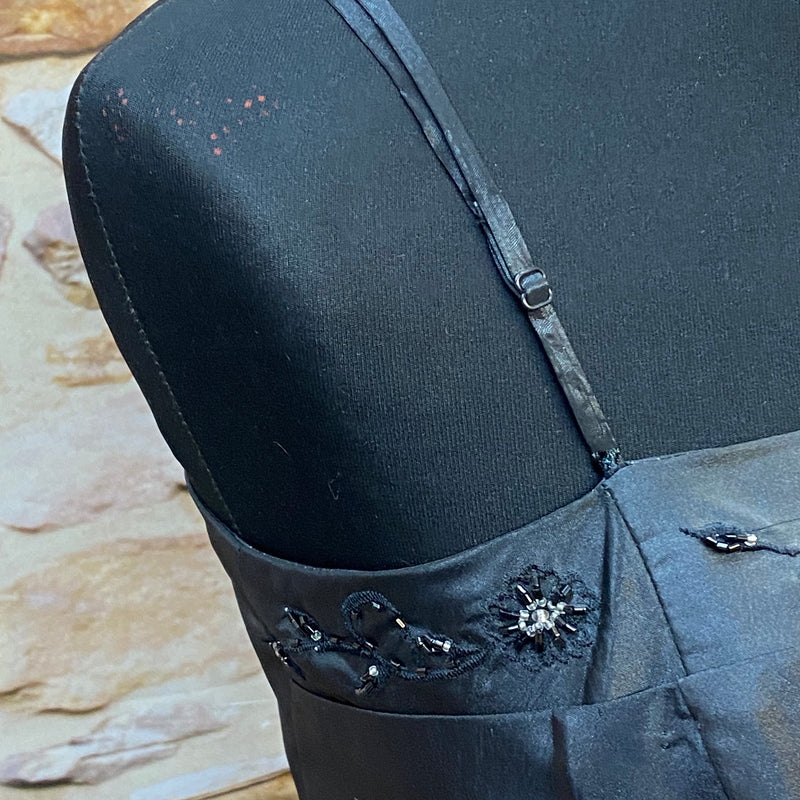 Elegantes schwarzes Abendkleid für Unterwasser-Shootings Gr.38