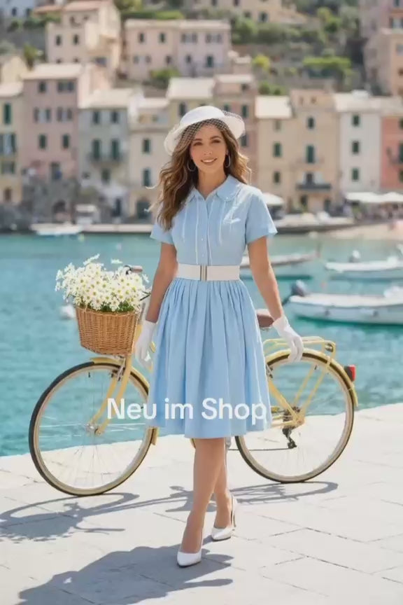 „Vintage Kleid hellblau Gr. 34 – getragen am Model“