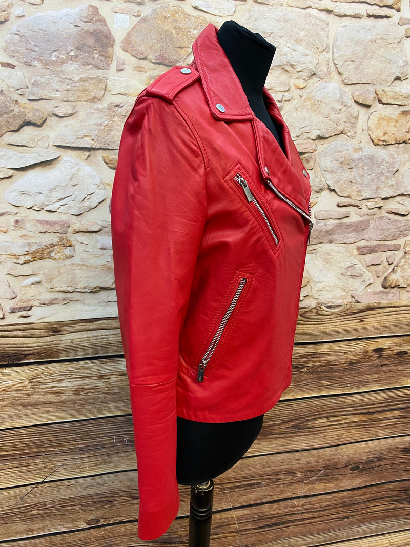 Rote, hochwertige Lederjacke mit Nieten Gr.38 Bikerjacke