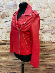 Rote, hochwertige Lederjacke mit Nieten Gr.M (38)
