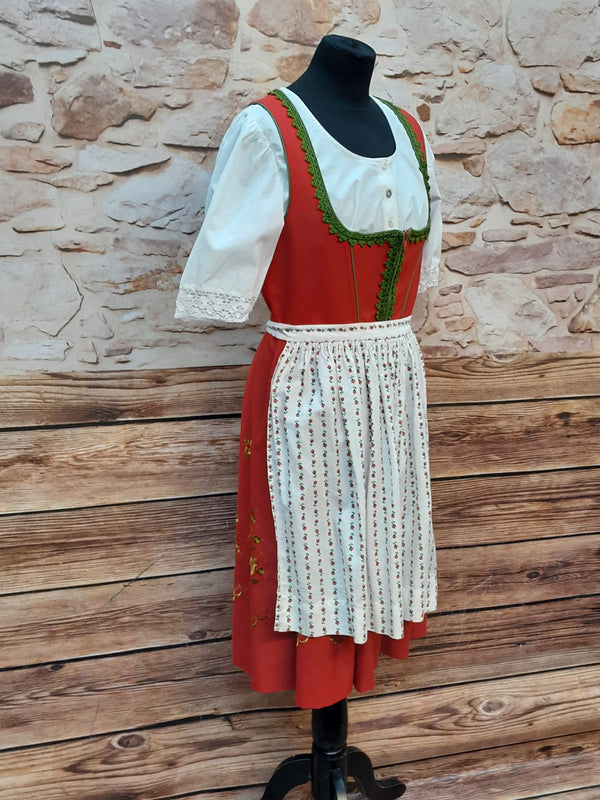 Vintage Dirndl mit Bluse und Schürze Gr.44 in rot