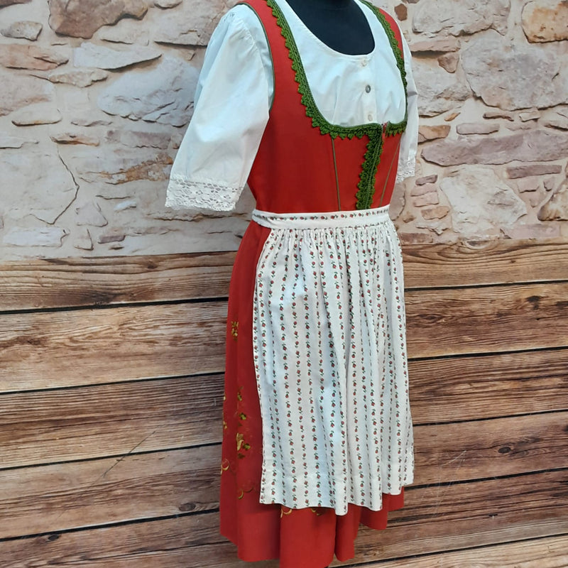 Vintage Dirndl mit Bluse und Schürze Gr.44 in rot