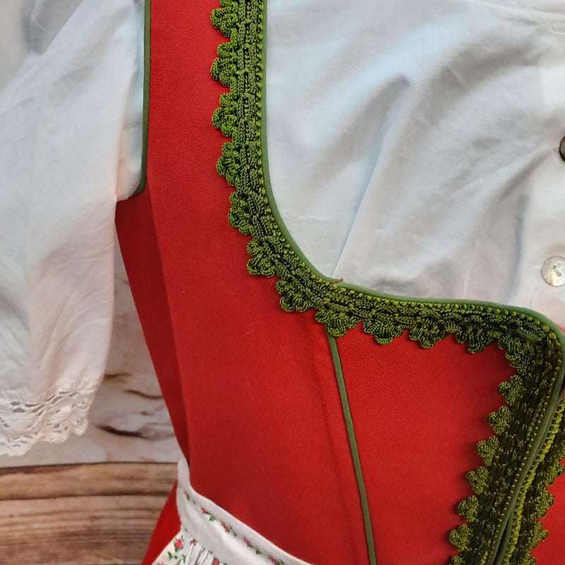 Vintage Dirndl mit Bluse und Schürze Gr.44 in rot