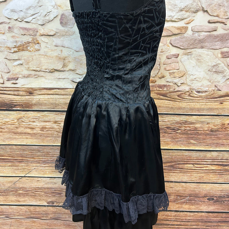 Vintage Trägerkleid mit Spitze – Schwarze Eleganz im Retro-Stil (Größe 36)