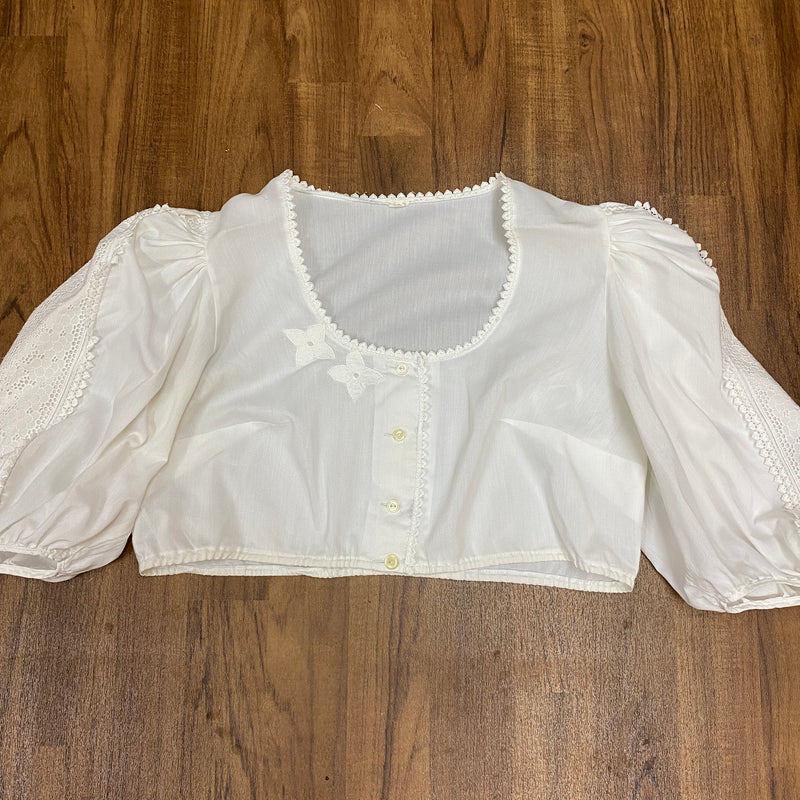 Second Hand Dirndlbluse aus den 70er/80er Jahren Gr.46
