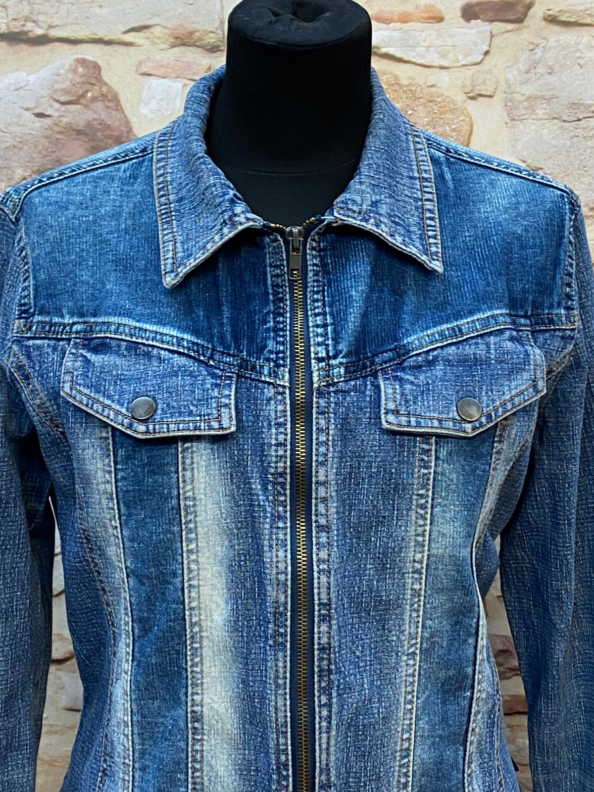 Veste en jean d'occasion veste en jean vintage femme taille 38 des années 90 