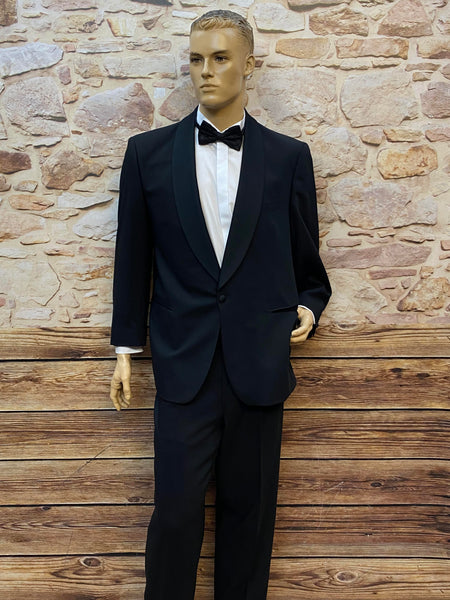 Smoking-Komplettset Wilvorst Gr. 26 – mit Hemd Gr. 44 & Fliege