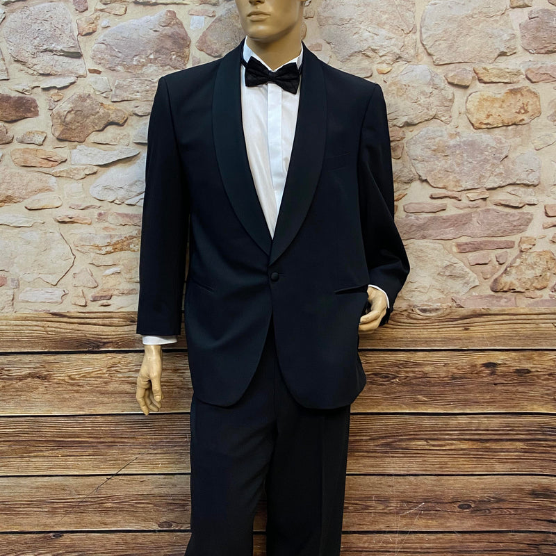 Smoking-Komplettset Wilvorst Gr. 26 – mit Hemd Gr. 44 & Fliege