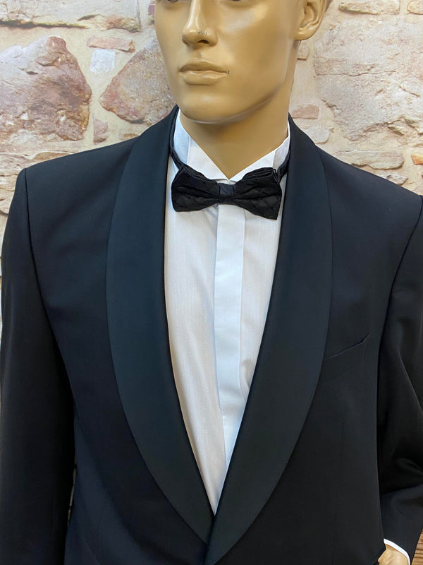 Smoking-Komplettset Wilvorst Gr. 26 – mit Hemd Gr. 44 & Fliege