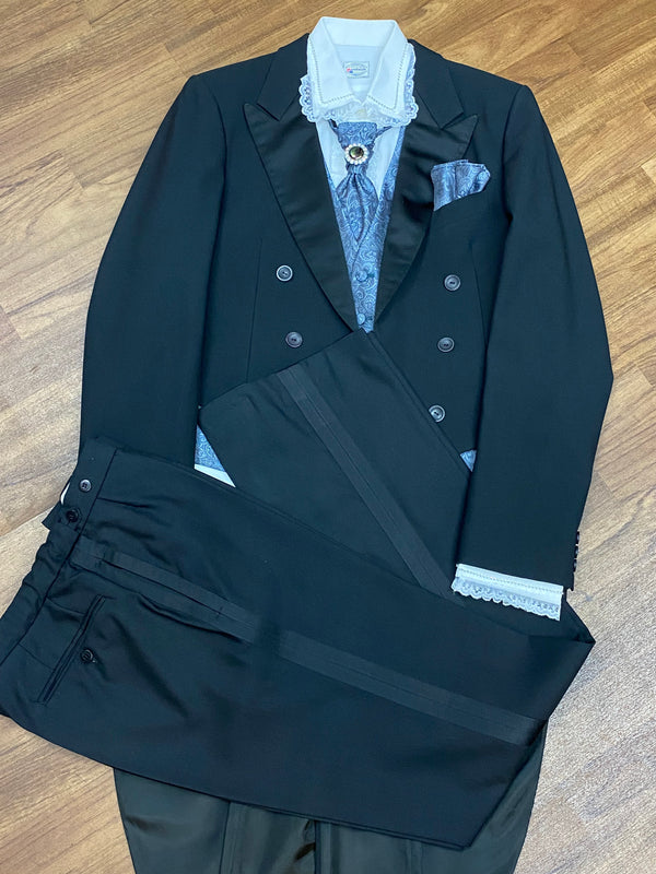 Steampunk Herren Outfit Größe 94 mit schwarzem Frack, Frackhose, hellblauer Weste, Rüschenhemd, Plastron und Einstecktuch