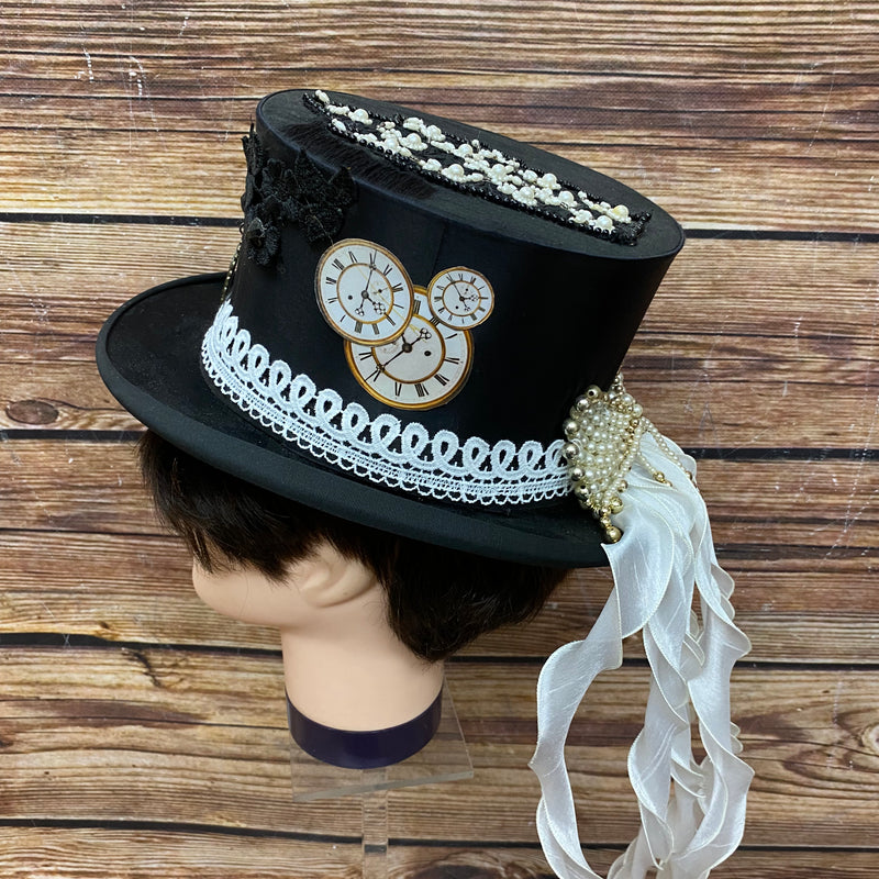 „Steampunk Zylinder schwarz mit Uhrenmotiv Perlen und Bändern Vintage Unikat Größe 55“