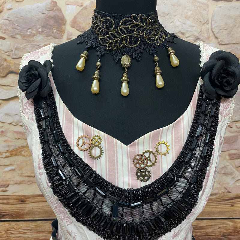 Steampunk-Brautkleid in Ivory/Schwarz – Gr. 36 (ohne Schirm & Cape)