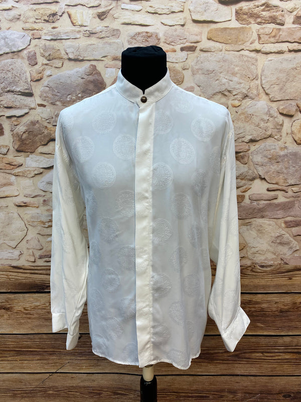 Elegantes Vintage-Hemd mit Stehkragen, Gr.41