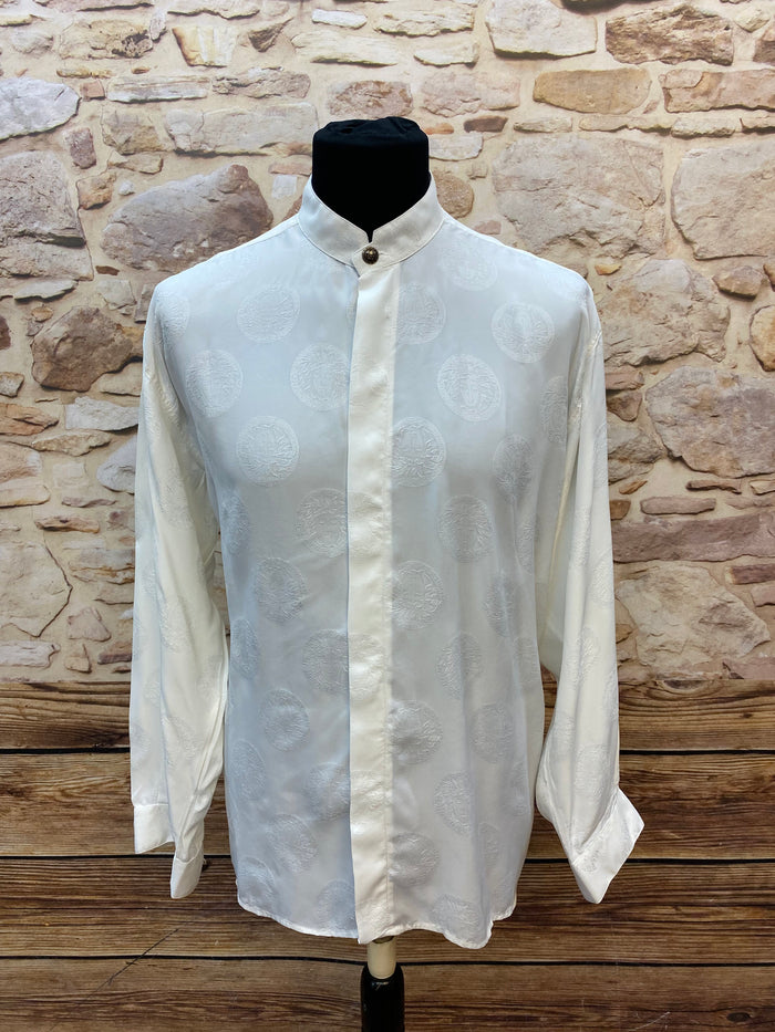 Elegantes Vintage-Hemd mit Stehkragen, Gr.41