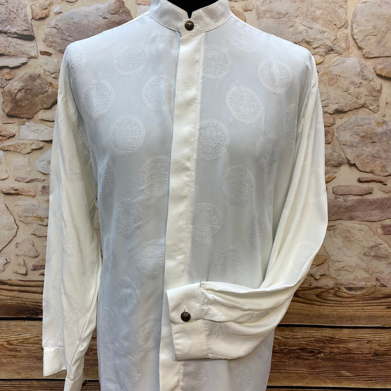 Elegantes Vintage-Hemd mit Ornament-Muster und Stehkragen– Cremeweiß, Gr. 41