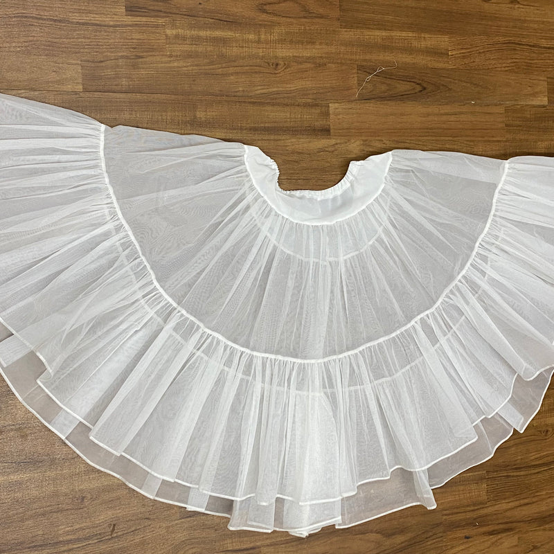 Schöner steifer Petticoat in der Farbe weiß Gr.M