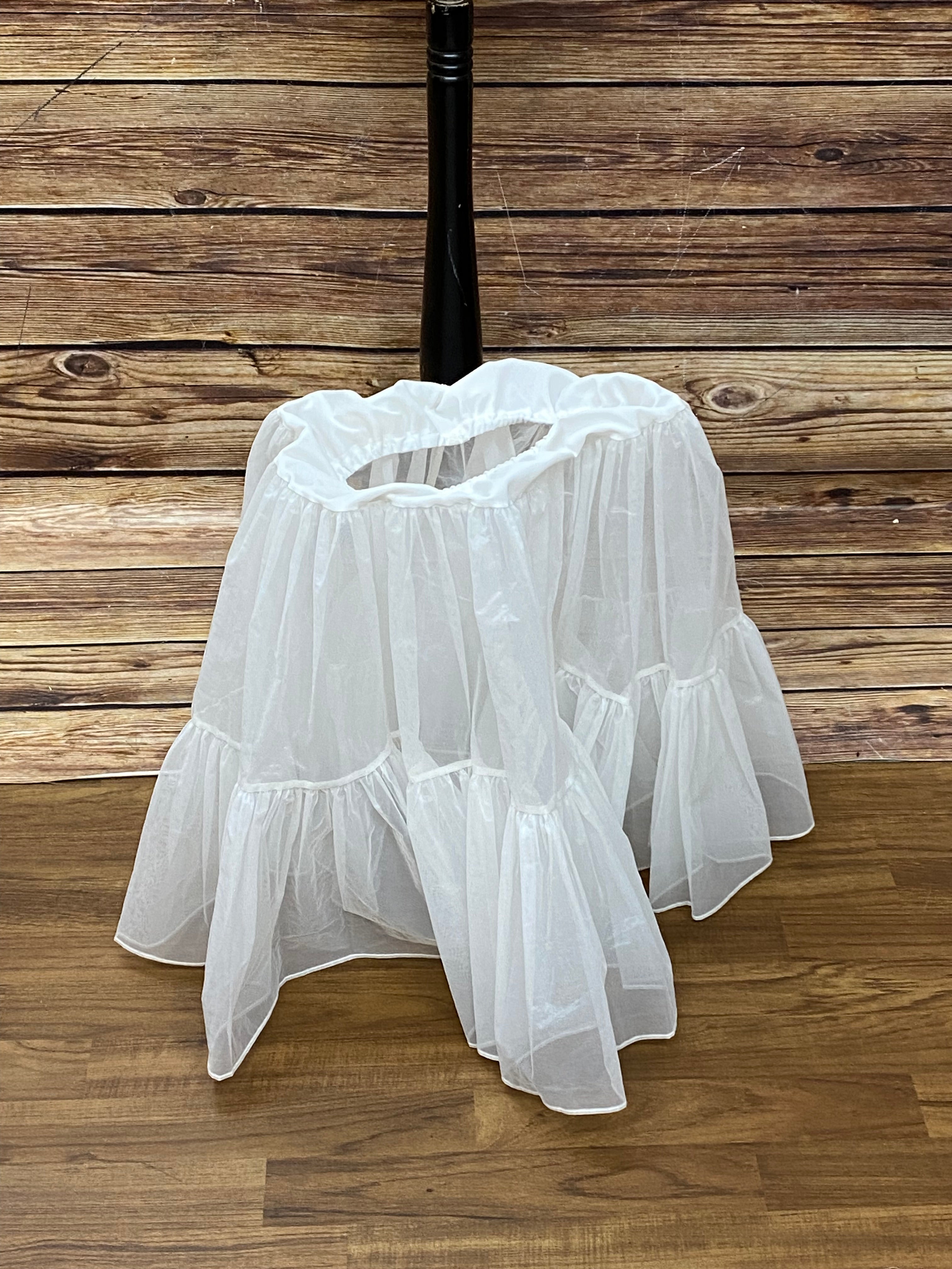Schöner steifer Petticoat in der Farbe weiß Gr.S/M