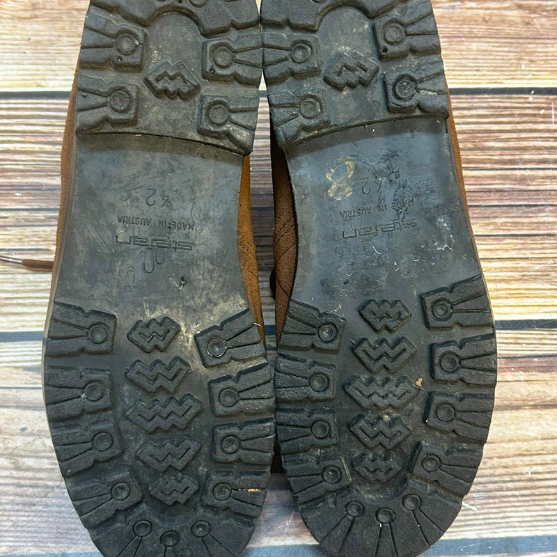 „Profilsohle der österreichischen Vintage-Bergstiefel mit Prägung“