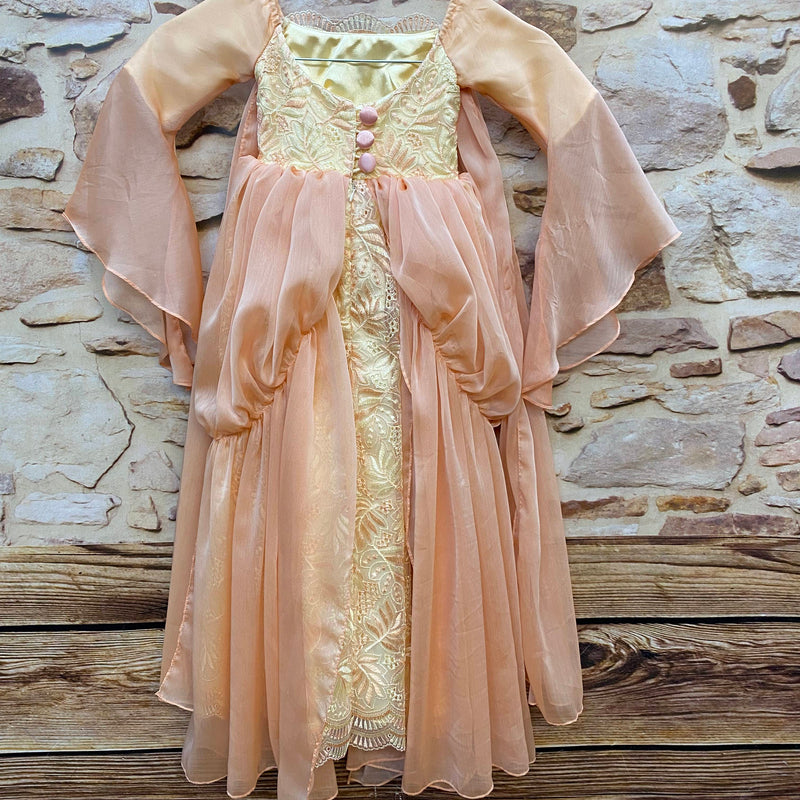 Vintage Taufkleid in Apricot & Creme – ungetragen