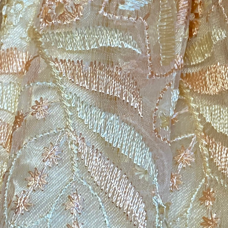 Vintage Taufkleid in Apricot & Creme – ungetragen, Ansicht 8