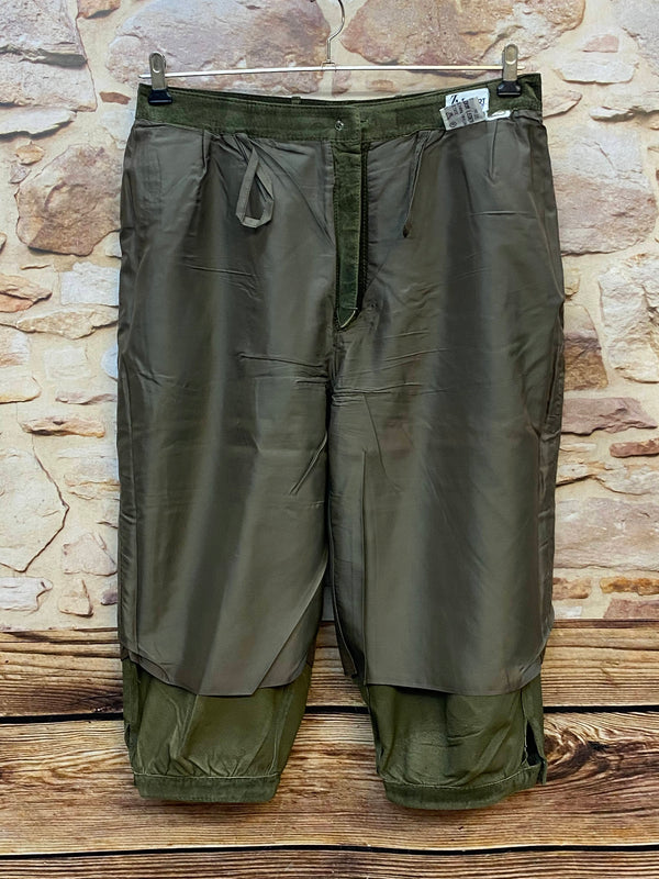 Vintage Damen Trachtenlederhose Gr. 40 in Olivgrün aus Veloursleder mit Bundfalten – Ansicht 5